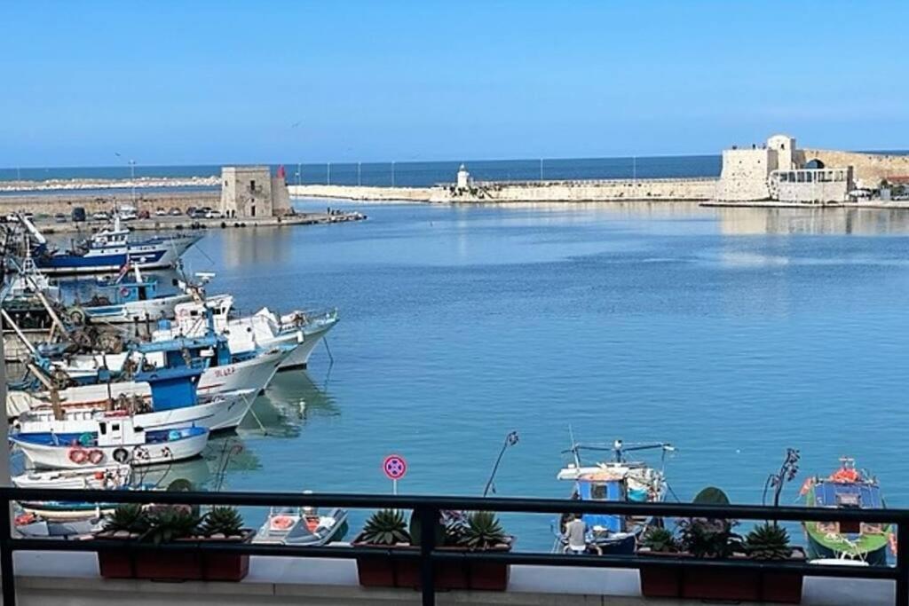 Emozioni Dal Porto Lejlighed Trani Eksteriør billede