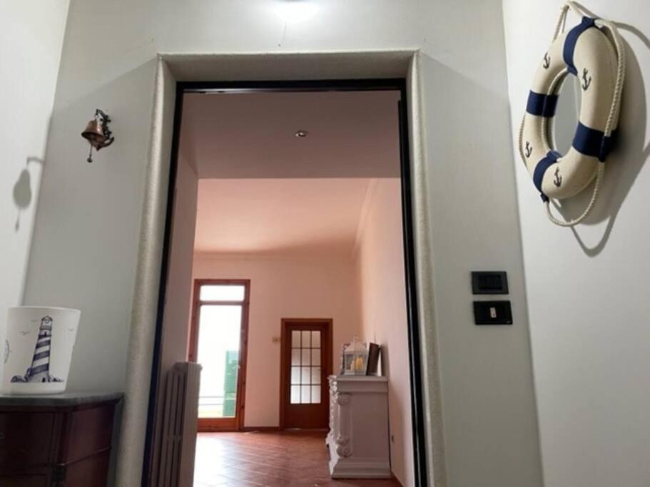 Emozioni Dal Porto Lejlighed Trani Eksteriør billede